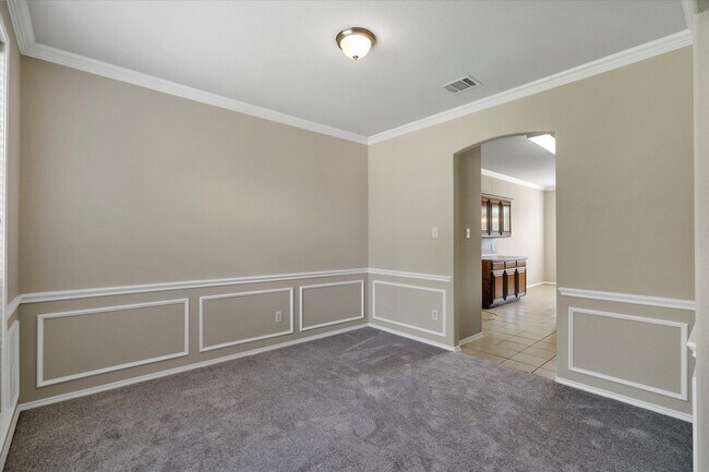 Foto del edificio - 4402 Emerald Leaf Dr