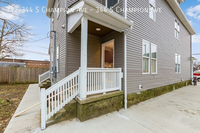 Foto del edificio - 342-344-344 S Champion Ave