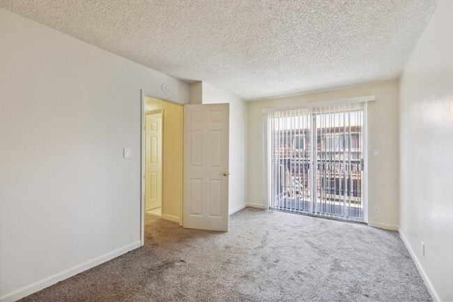 Photo - 6630 MacArthur Blvd Townhome