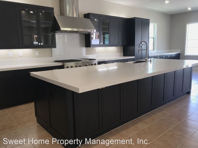 Building Photo - 3 br, 3.5 bath House - 55 Lunar