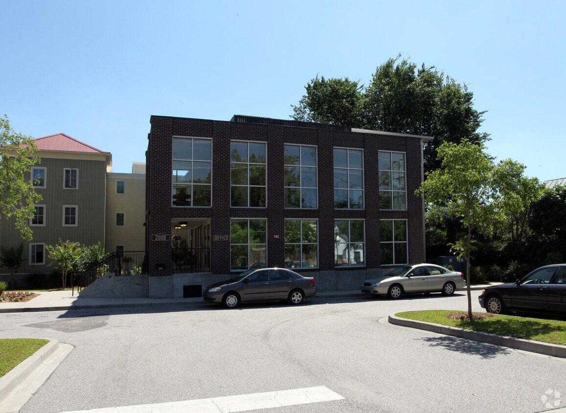 Foto del edificio - Radcliffe Manor