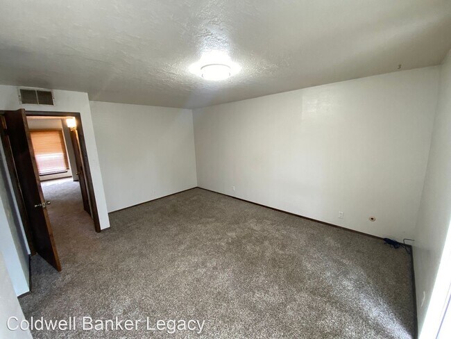 Building Photo - 1 br, 1 bath House - 10145 Madeline Dr NW