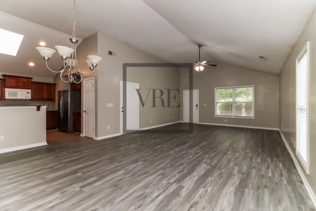 Building Photo - 10 Lila Way