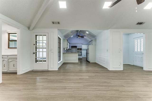 Foto del edificio - 3840 Silverstone Dr