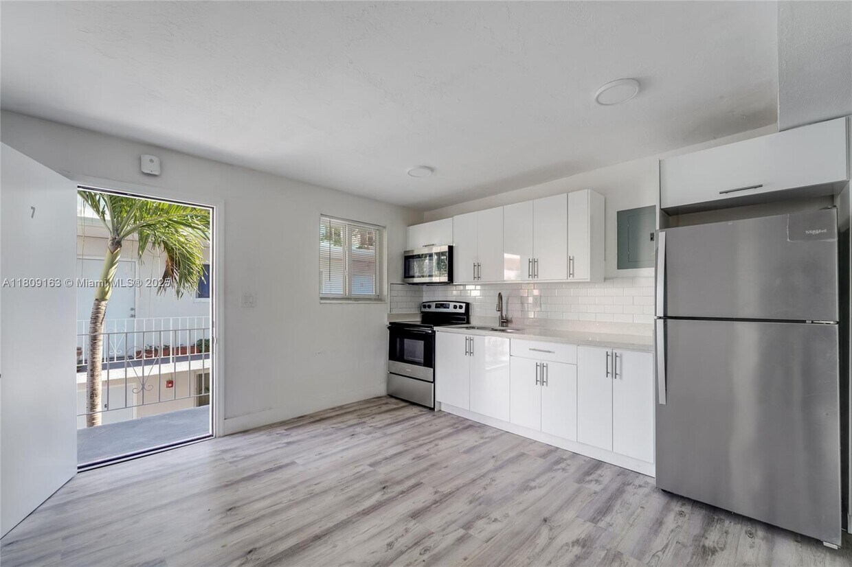 Foto principal - 1630 NW 18th St