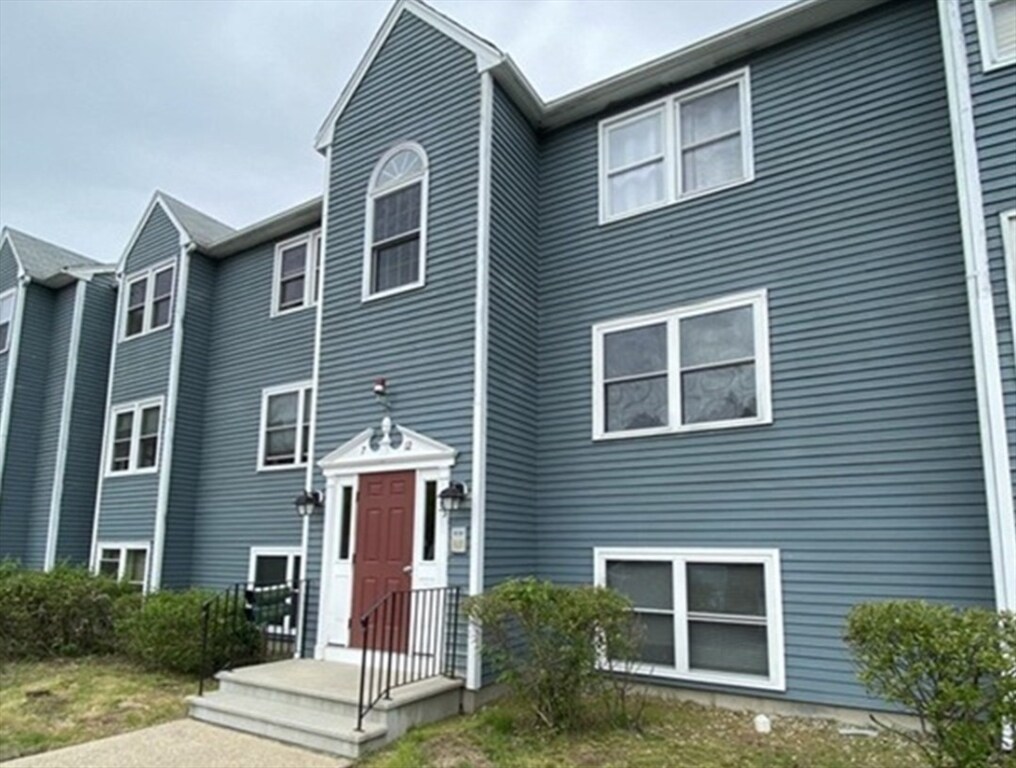 Primary Photo - 35 School St