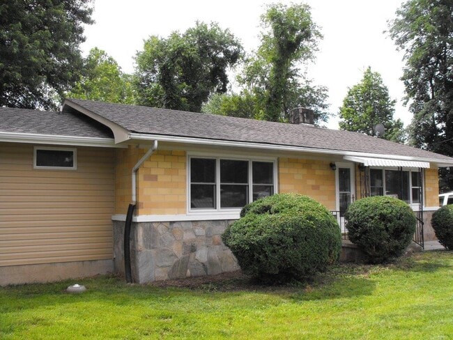 Photo - 1581 Sulphur Springs Rd House