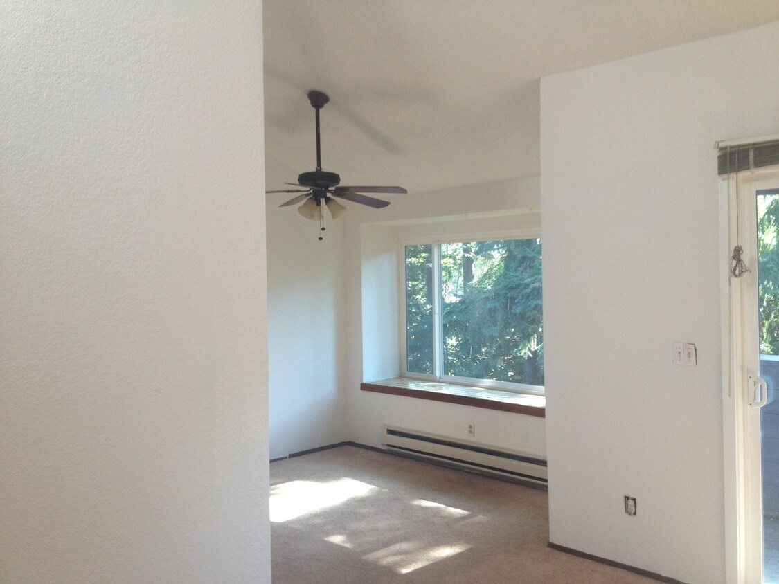 Dining Room - 8418 240th St SW