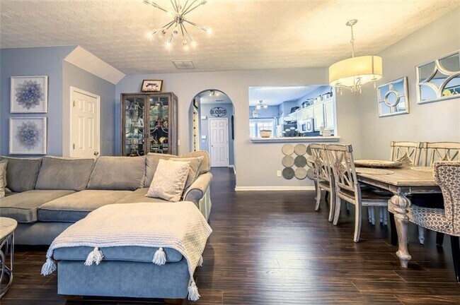 Foto del edificio - 3831 Austin Park Ln