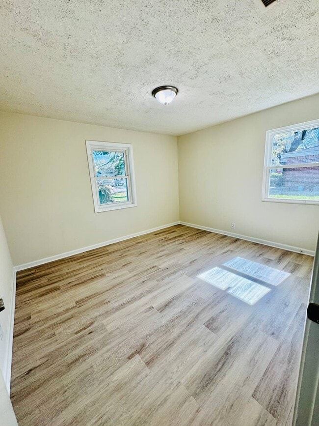 Foto del edificio - 1602 Klauke St