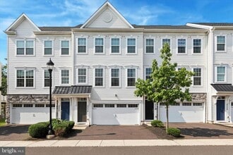 Building Photo - 2254 Matts Way