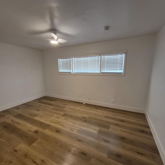 Building Photo - Excellent Tahoe Park Home.