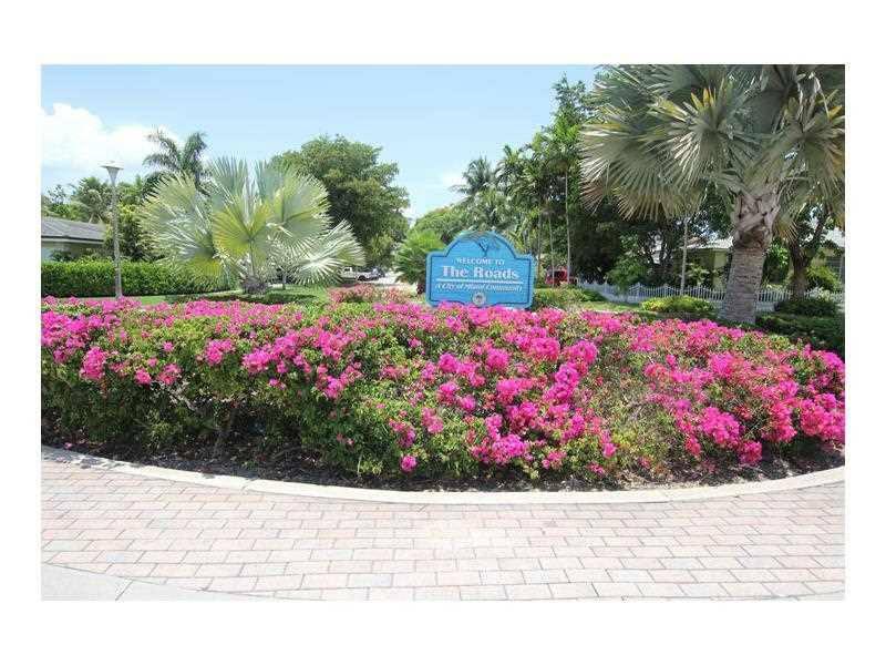 Foto principal - 810 SW 23rd Rd