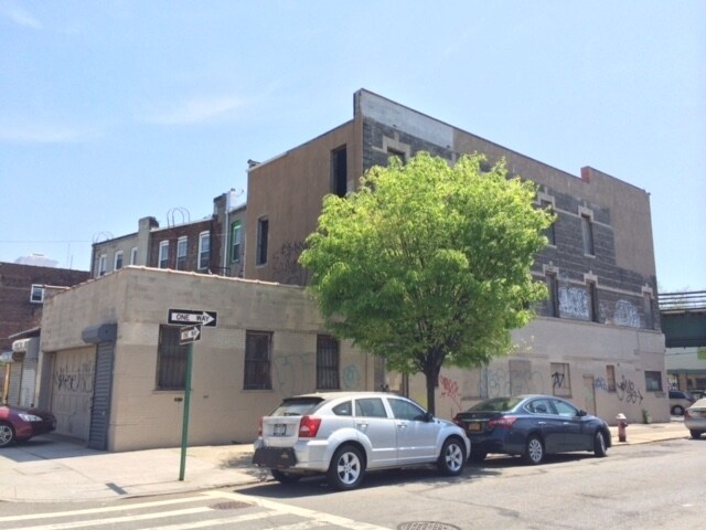 Primary Photo - 3059 Fulton St