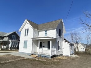 Building Photo - 540 8th Ave