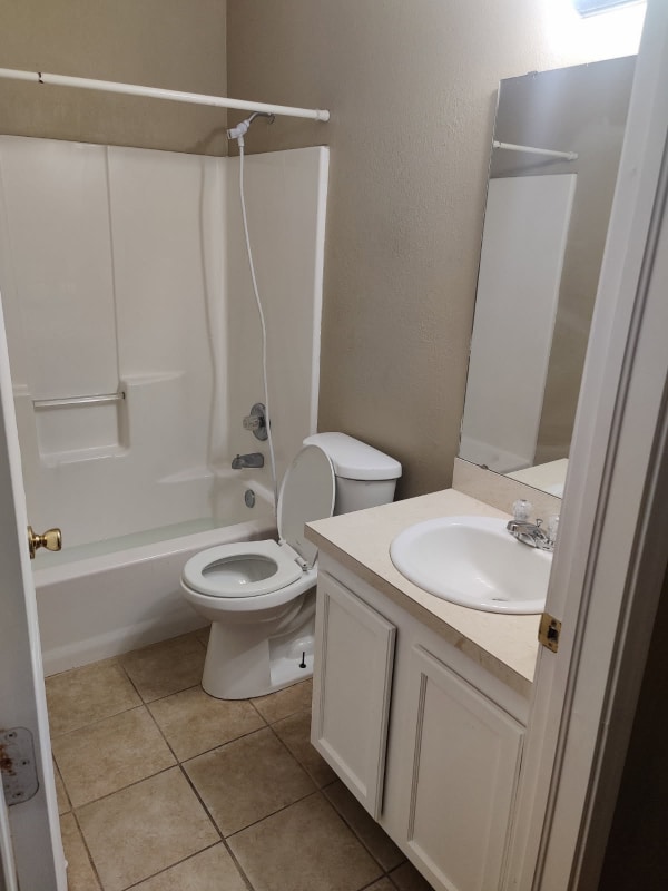 Foto del edificio - 6227 Countryman Ln E