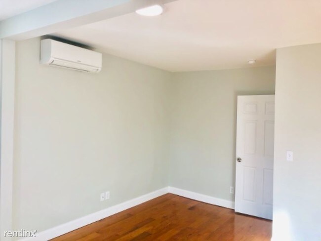 Building Photo - 2 br, 1 bath Apartment - 16 Lincoln Ave