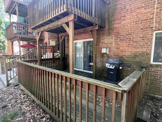 Foto del edificio - 1985 Tall Oaks Dr