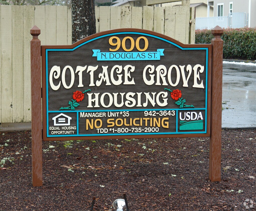 Building Photo - Cottage Grove Housing