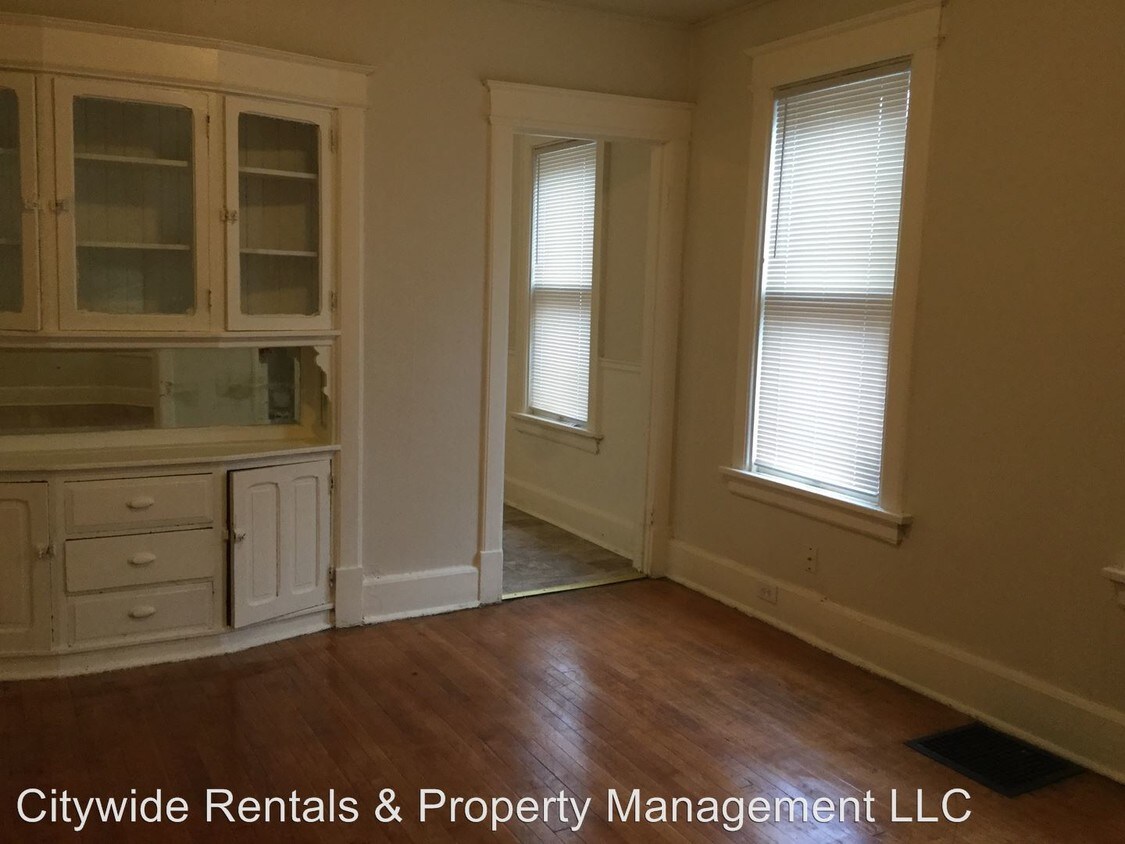 Foto principal - 418-420 E Chambers St