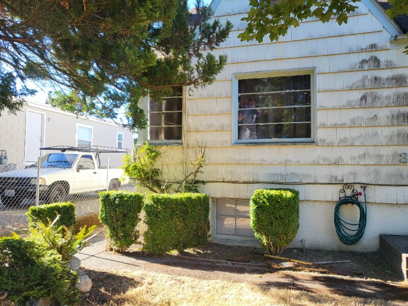 Primary Photo - 3415 Preble St