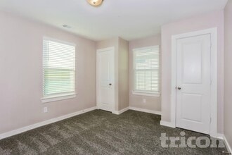 Interior Photo - Tricon Viridian