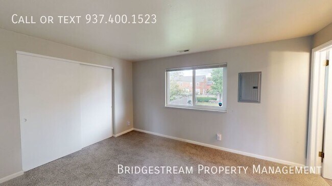Building Photo - Bright, updated 1 bed 1 bath apartment in ...