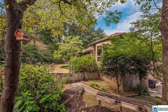 Foto del edificio - 1229 Edinborough Ln