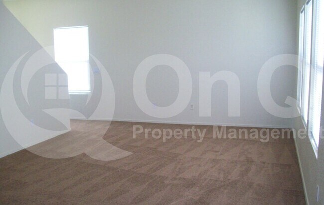 Foto del edificio - 2499 S Marble St
