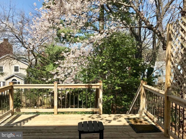 Foto del edificio - 4231 E W Hwy