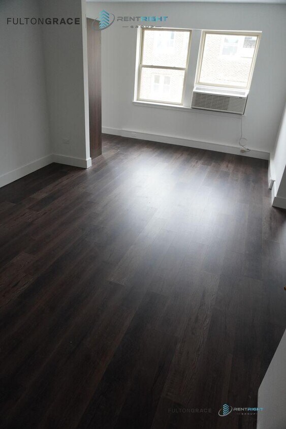 Foto principal - 0 bedroom in Chicago IL 60660