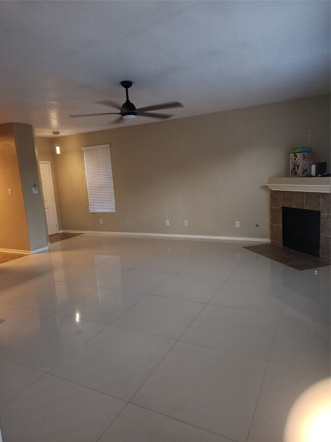 Foto del edificio - 19215 Brook Village Rd