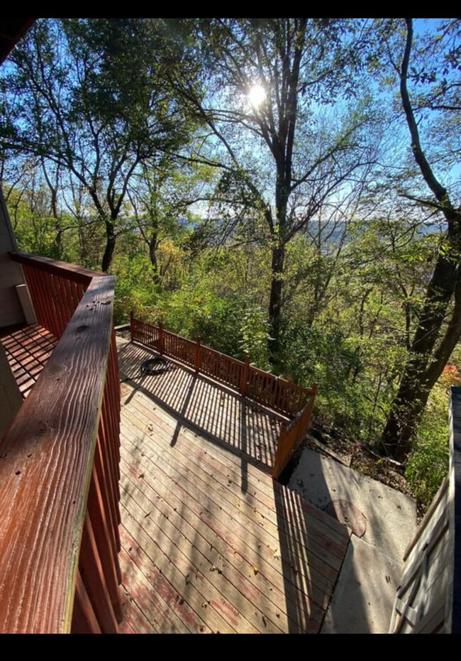 Building Photo - 1 Foxhall Ct