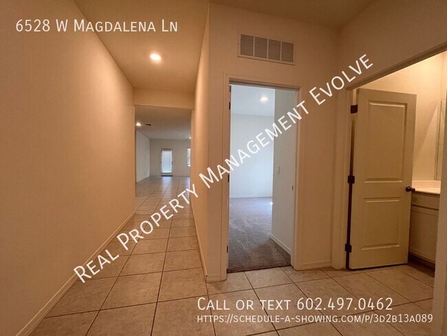 Building Photo - 6528 W Magdalena Ln