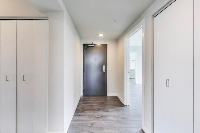 Foto del edificio - 1743 N Leavitt St