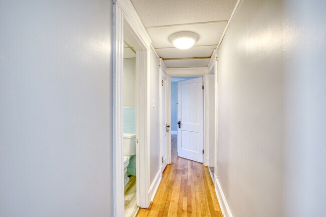 Foto del edificio - 226 Ledgeside Ave