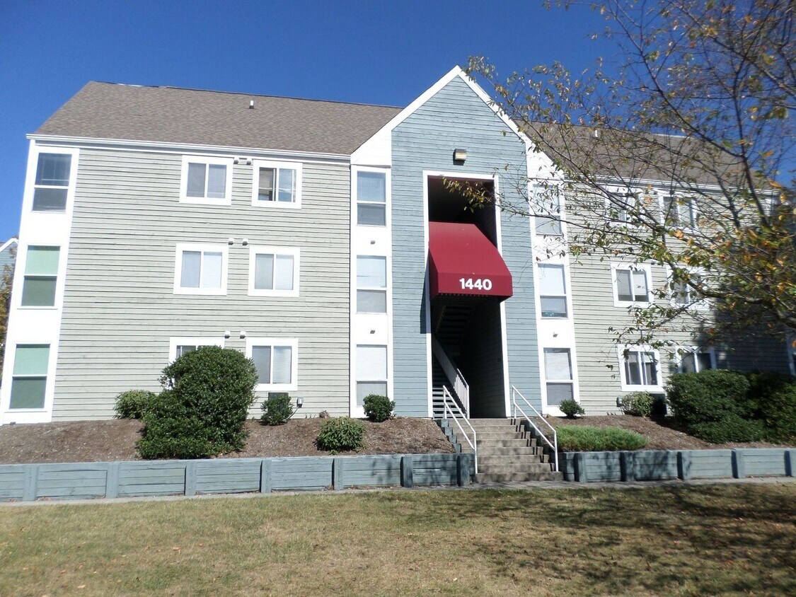 Primary Photo - 4 Bedroom 2 Bath Condo