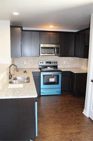 Building Photo - 208 W Lake Ave