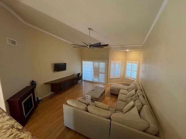 Building Photo - OFFERED FURNISHED OR UNFURNISHED - With vi...