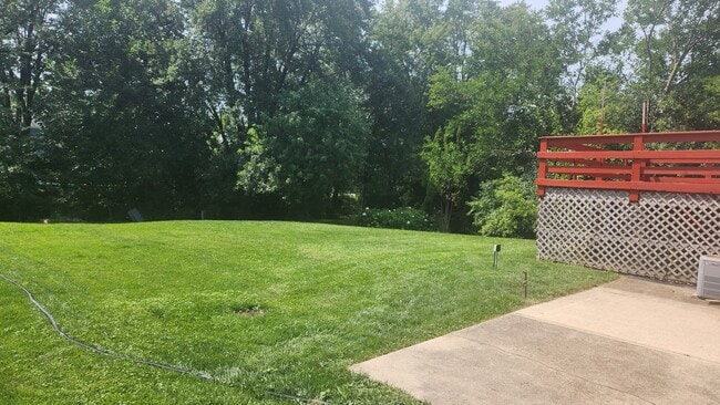 Building Photo - 2541 Jackson Dr