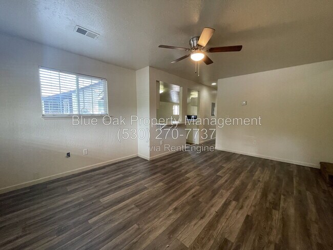 Foto del edificio - 524 W 1st Ave