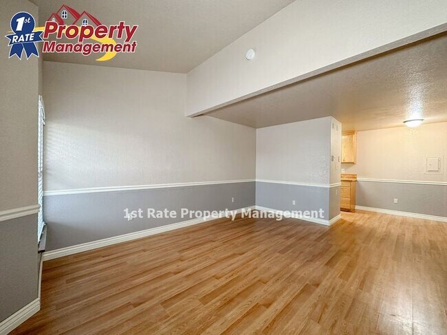 Foto del edificio - 1680 N Phillippi St