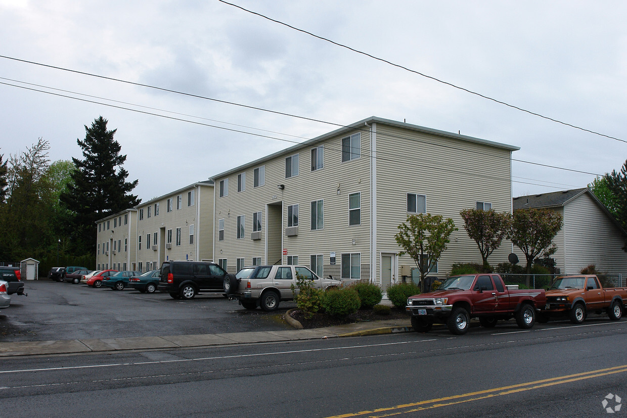 Primary Photo - Lassam Terrace Apartments