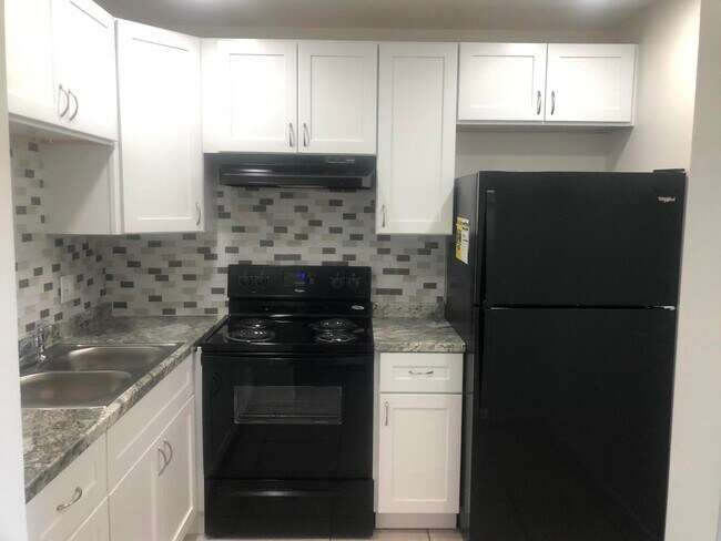 Building Photo - 6289 Lear Dr