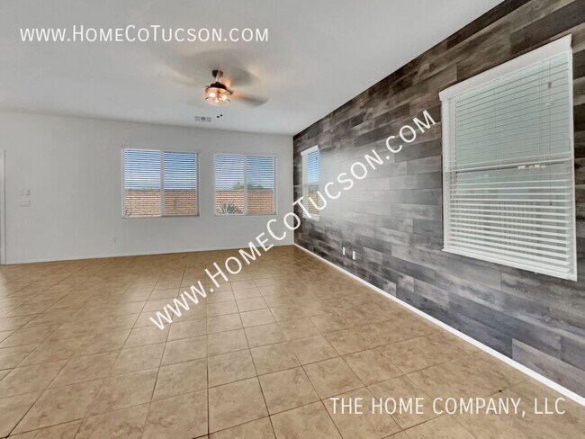 Building Photo - 7538 S Circulo Rio Blanco
