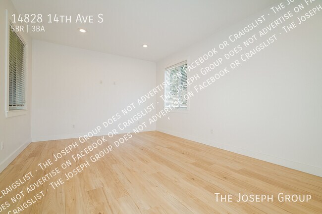 Foto del edificio - 14828 14th Ave S