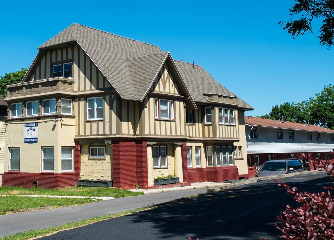 2017 E Genesee St, Syracuse, NY 13210 Townhome Rentals in Syracuse NY