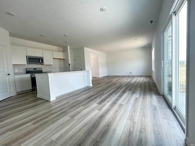 Building Photo - 828 Oyster Bay Dr