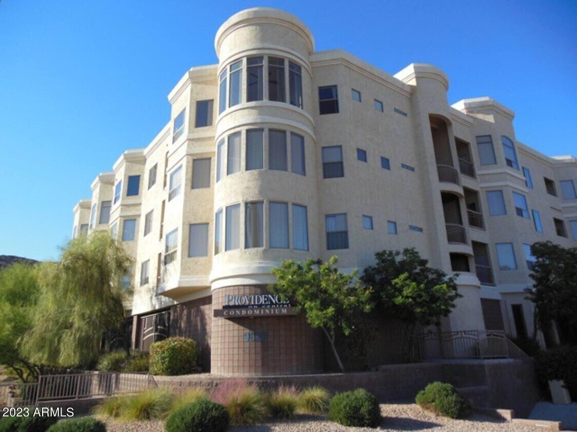 9820 N Central Ave Unit 206, Phoenix, AZ 85020 Room for Rent in