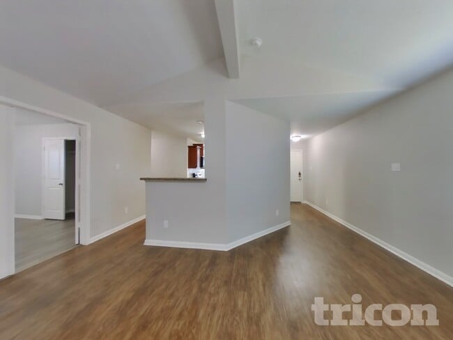 Building Photo - 2417 Regatta Ln